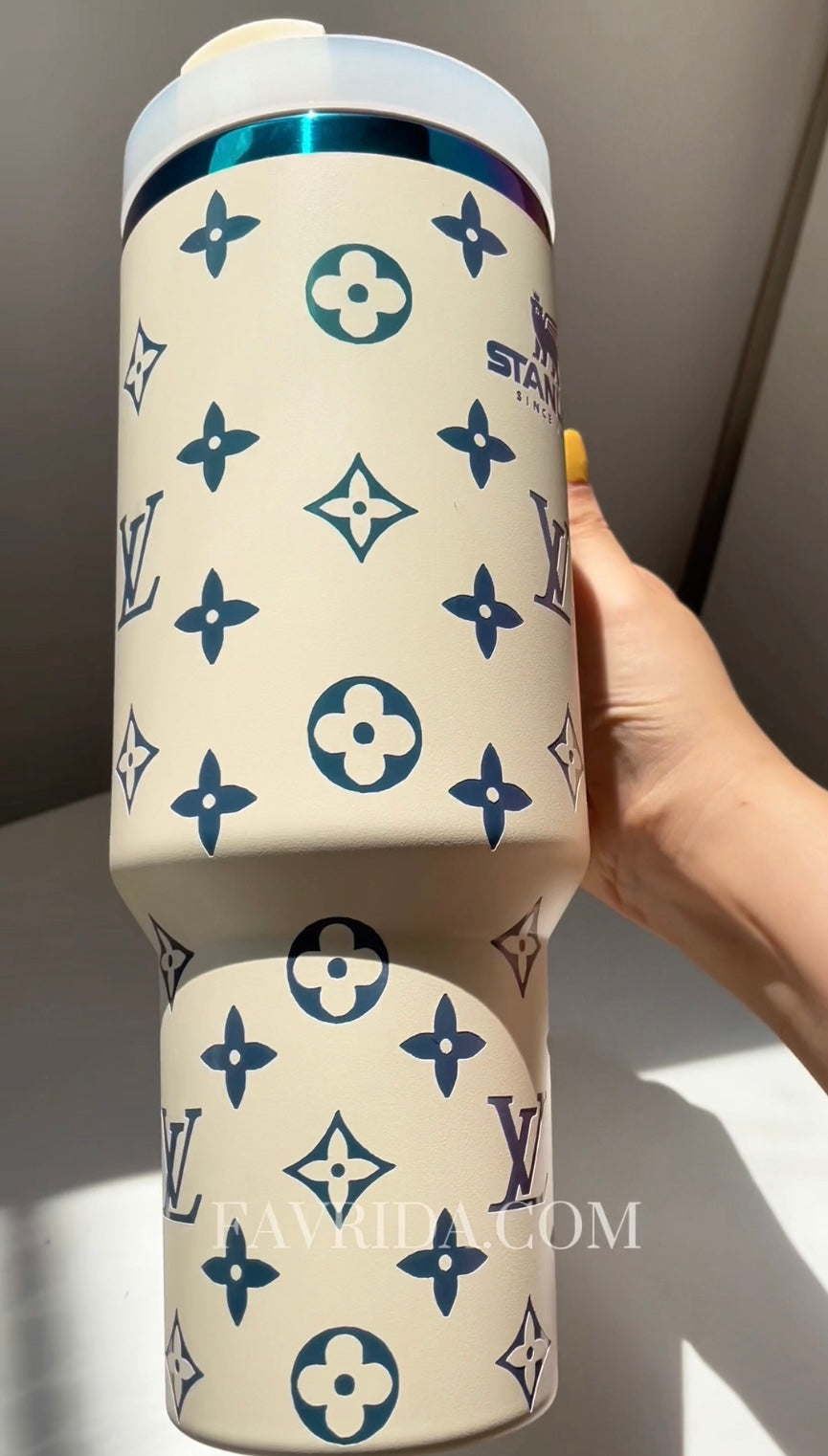 Designer Holographic 40 OZ Insulated Car Cup 💖