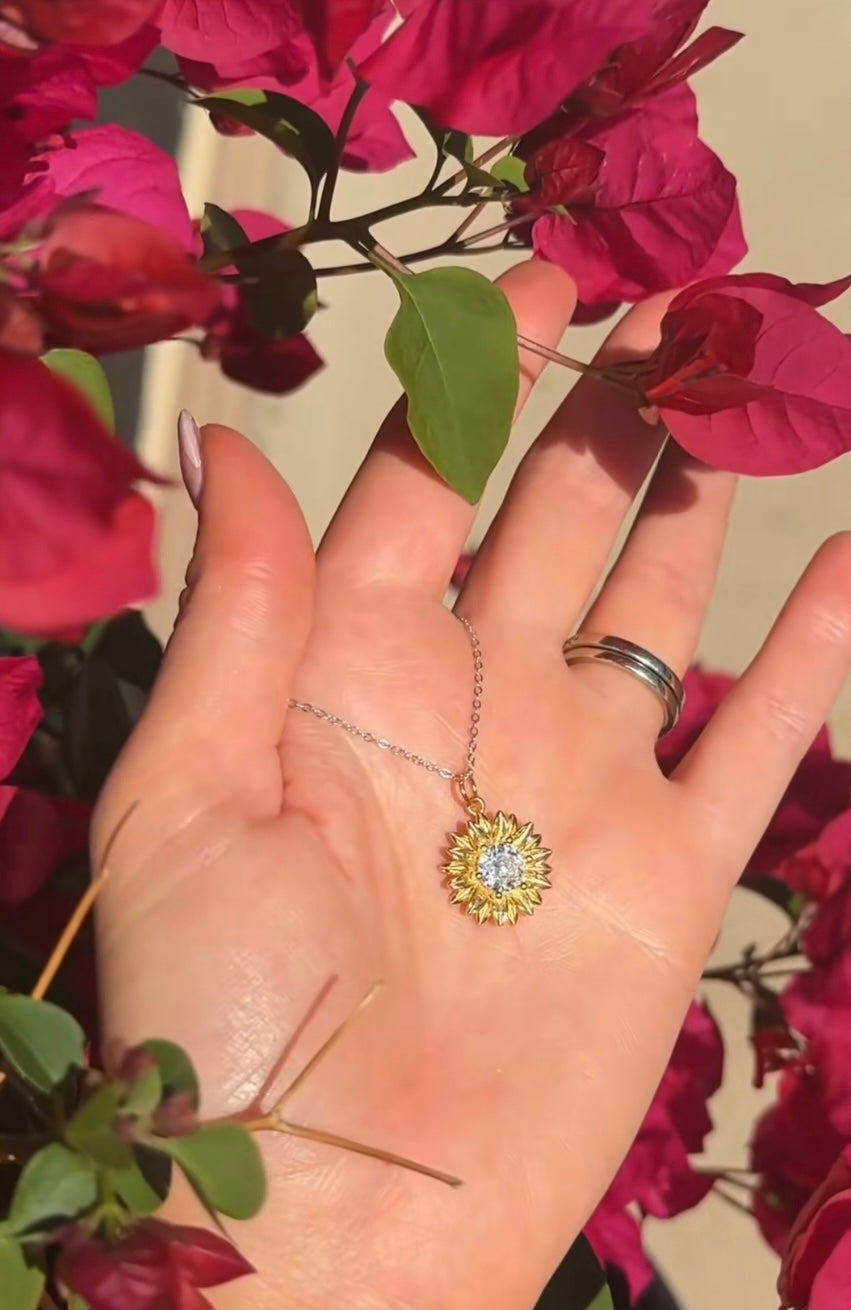 🌻 Eternal Sunshine Sunflower Necklace 💎