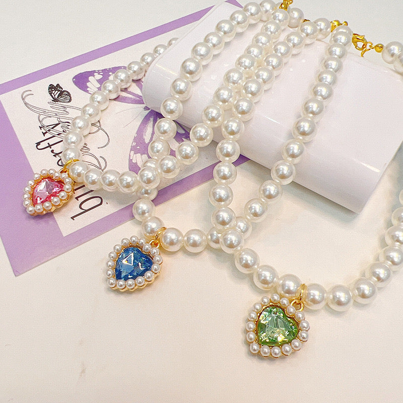 Pearl Collar with Heart Diamond
