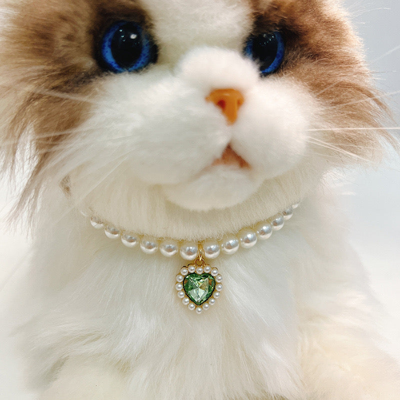 Pearl Collar with Heart Diamond